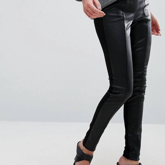 Faux Leather Leggings NWOT - Picture 2 of 6